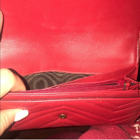 Gucci - Picture 2 of 4